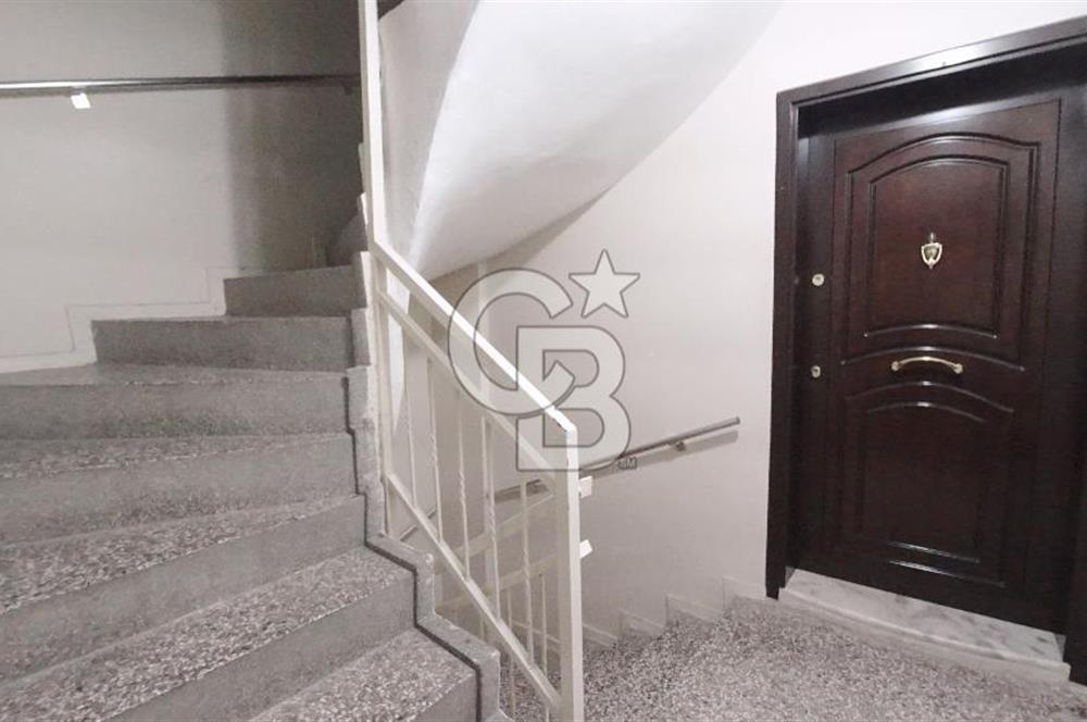 İzmir Karşıyaka Bahriye Üçok Tadilatlı Satılık 3+1 123 m² Daire