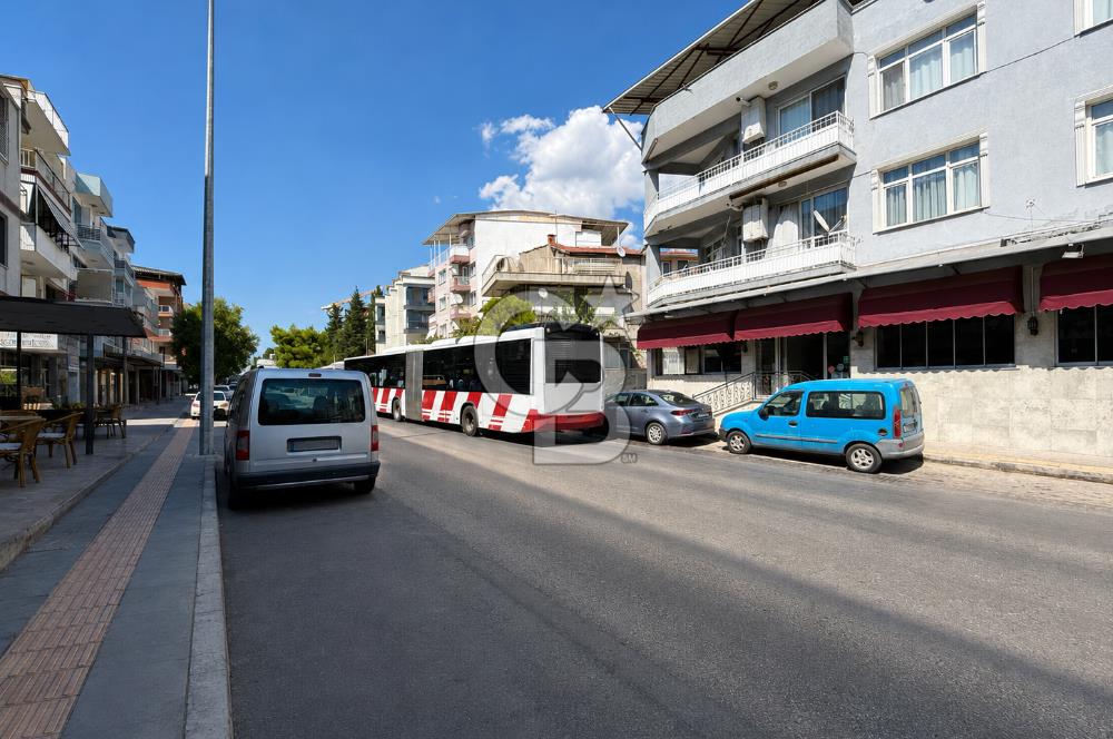 BUCA AKINCILAR AKDOĞAN CD. ÜZERİ 140 M² GENİŞ VİTRİNLİ DÜKKÂN 