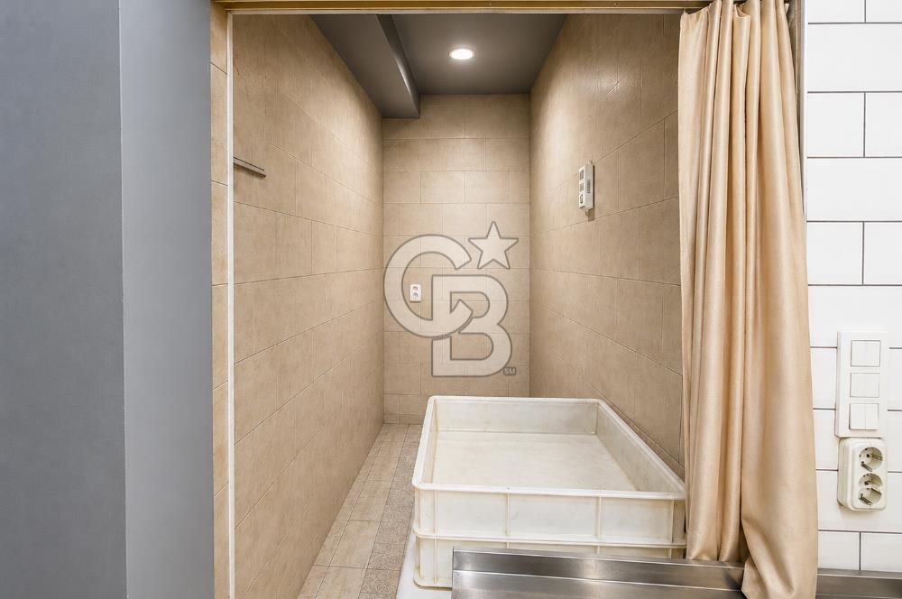 BUCA AKINCILAR AKDOĞAN CD. ÜZERİ 140 M² GENİŞ VİTRİNLİ DÜKKÂN 