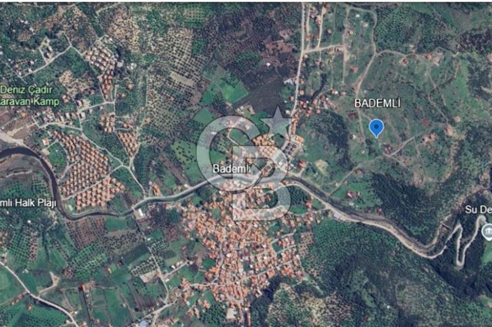 DİKİLİ BADEMLİ'DE (385 M²) VİLLA İMARLI ARSA