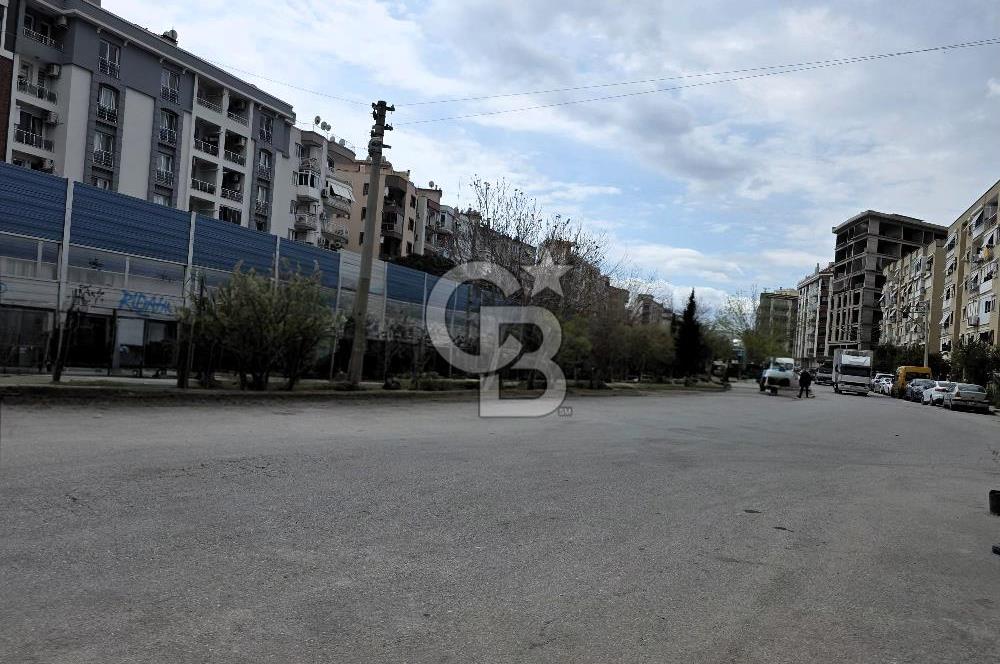 Karşıyaka Bahçelievler de Deniz Manzaralı 4+1 Satılık Dubleks