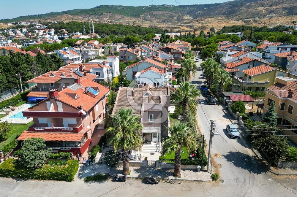 ÇANAKKALE GÜZELYALI DENİZE 100 MT MESAFEDE 4+1 MÜSTAKİL VİLLA 
