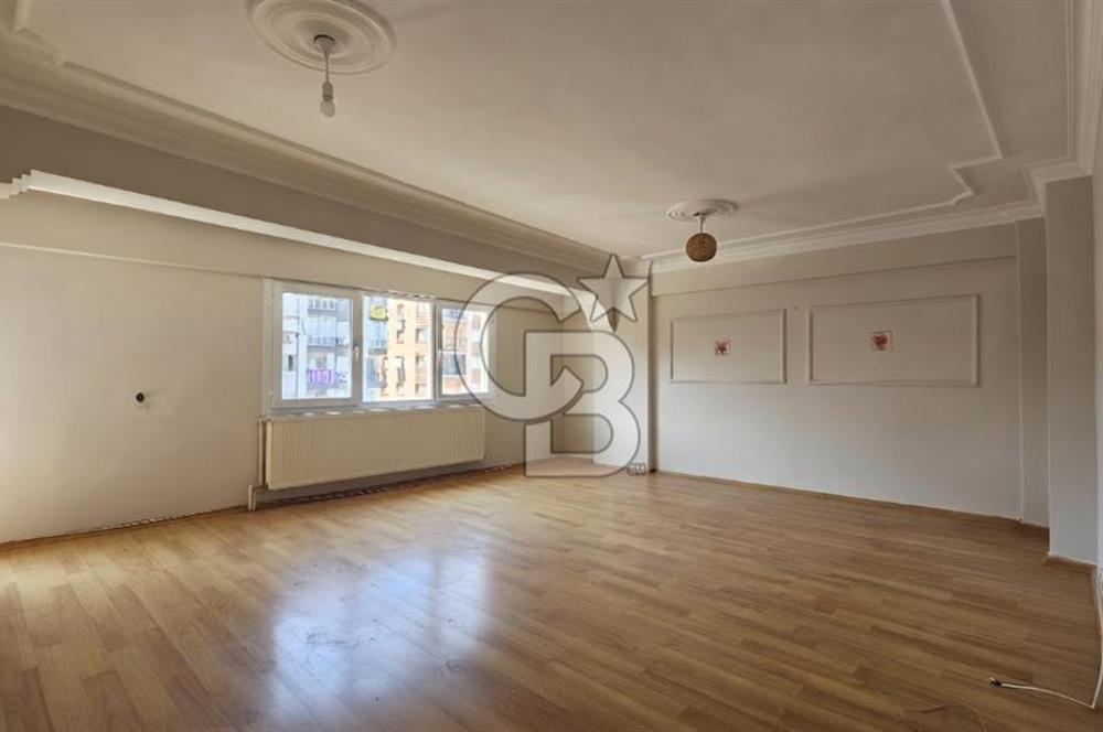 İzmir Park Karşısı Konumda 3+1 Geniş 130 m² Kiralık Daire
