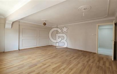 İzmir Park Karşısı Konumda 3+1 Geniş 130 m² Kiralık Daire