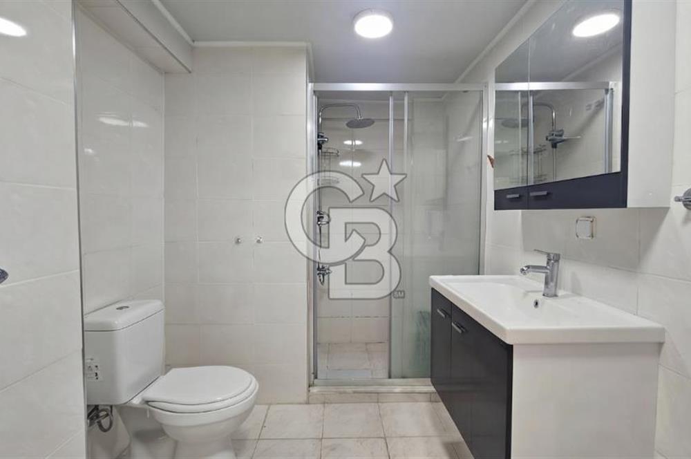 İzmir Park Karşısı Konumda 3+1 Geniş 130 m² Kiralık Daire