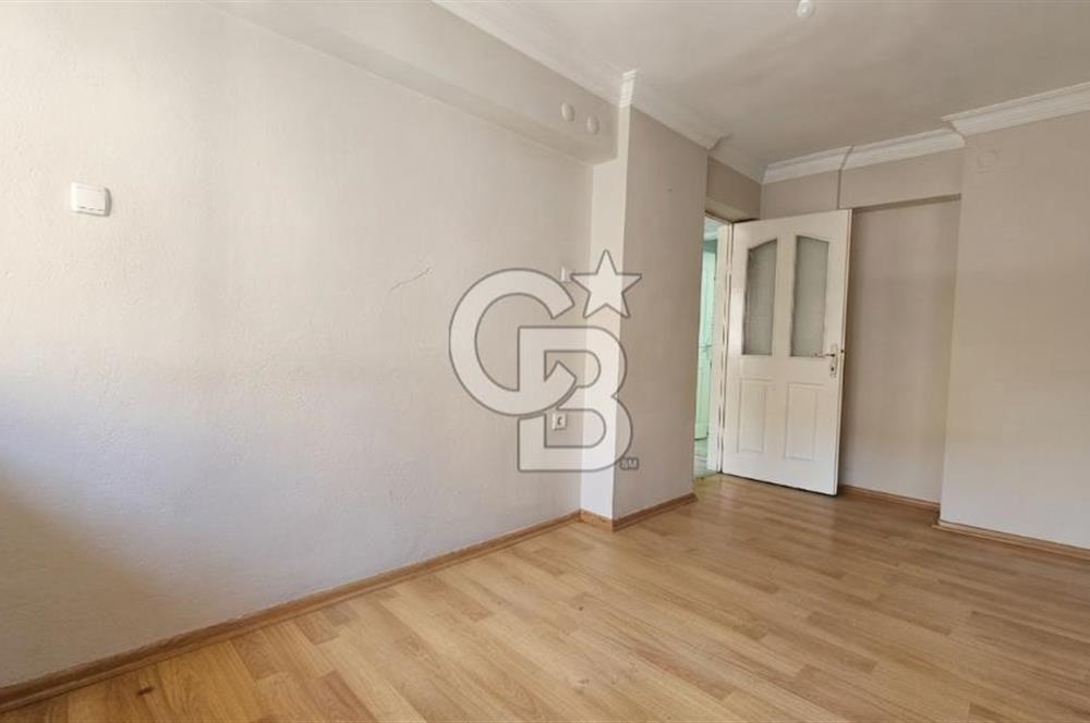 İzmir Park Karşısı Konumda 3+1 Geniş 130 m² Kiralık Daire