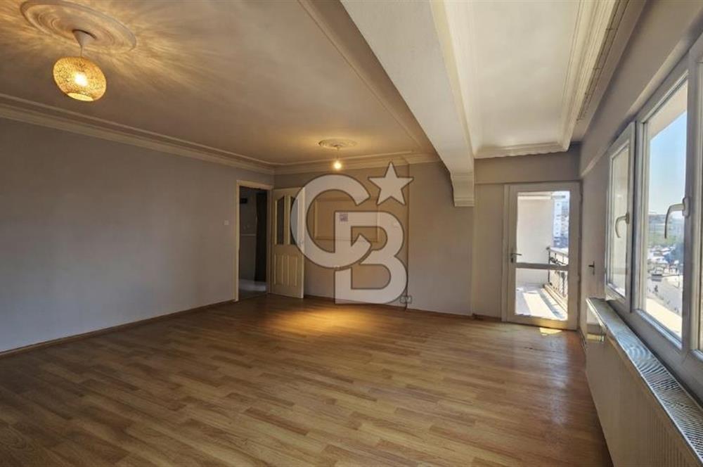İzmir Park Karşısı Konumda 3+1 Geniş 130 m² Kiralık Daire