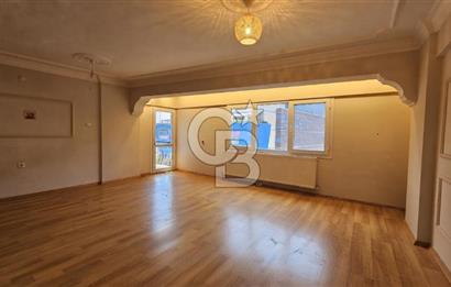İzmir Park Karşısı Konumda 3+1 Geniş 130 m² Kiralık Daire