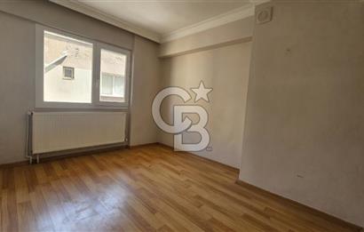 İzmir Park Karşısı Konumda 3+1 Geniş 130 m² Kiralık Daire