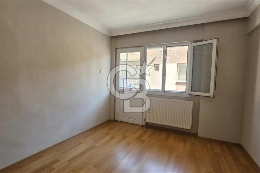 İzmir Park Karşısı Konumda 3+1 Geniş 130 m² Kiralık Daire