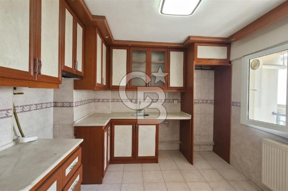 İzmir Park Karşısı Konumda 3+1 Geniş 130 m² Kiralık Daire