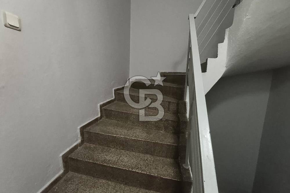 Karşıyaka Tersane Mah. 3+1 Tadilatlı Satılık Daire