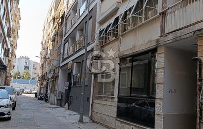 Karşıyaka Tersane Mah. 3+1 Tadilatlı Satılık Daire