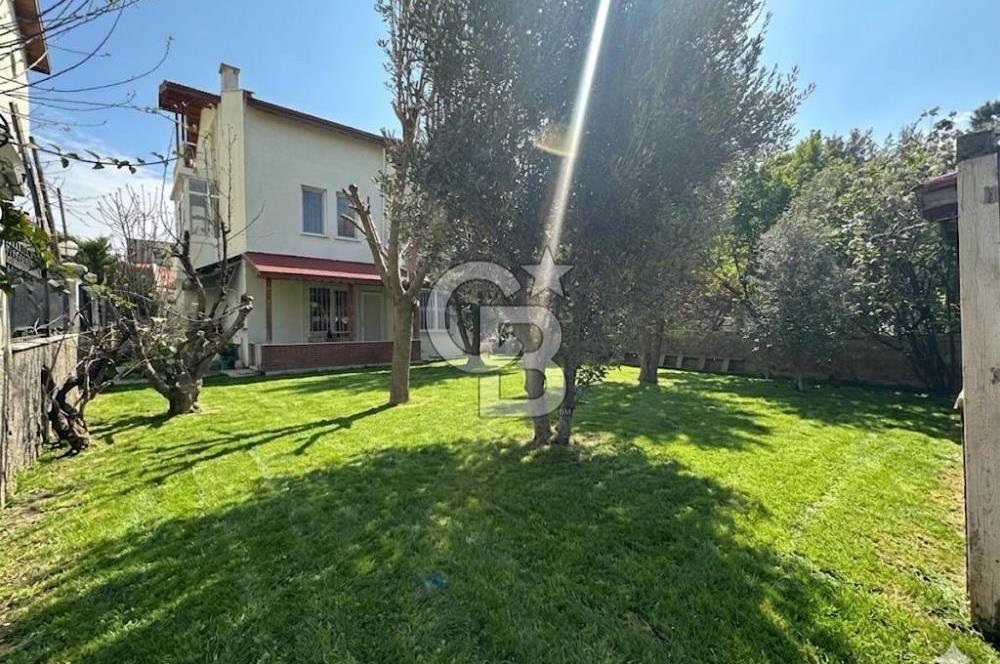 NARLIDERE SAHİLEVLERİ'NDE DENİZE YAKIN SATILIK MÜSTAKİL EV