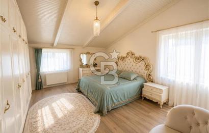 KOCAELİ BAŞİSKELE'DE SATILIK 1280 M2 ARSA İÇİNDE 4+1 250M2 VİLLA