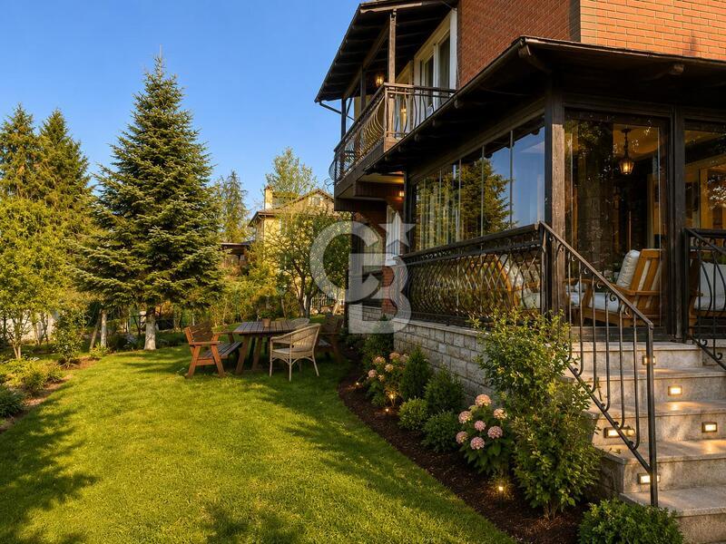 KOCAELİ BAŞİSKELE'DE SATILIK 1280 M2 ARSA İÇİNDE 4+1 250M2 VİLLA