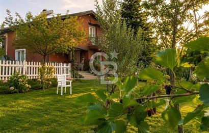 KOCAELİ BAŞİSKELE'DE SATILIK 1280 M2 ARSA İÇİNDE 4+1 250M2 VİLLA
