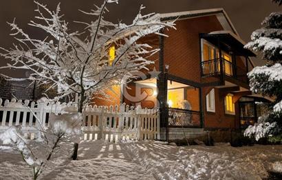 KOCAELİ BAŞİSKELE'DE SATILIK 1280 M2 ARSA İÇİNDE 4+1 250M2 VİLLA