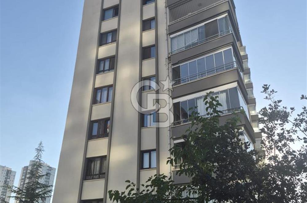Yıldızevler'de Vadi Manzaralı, Havuzlu Bağ Sitesi Satılık 3+1