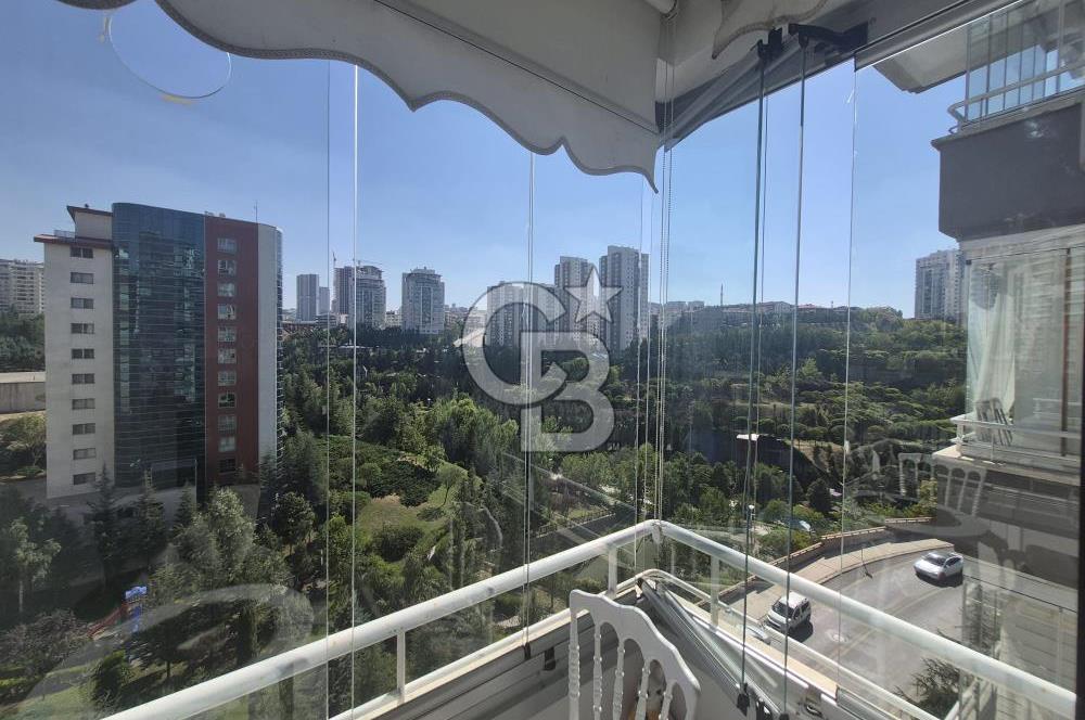 Yıldızevler'de Vadi Manzaralı, Havuzlu Bağ Sitesi Satılık 3+1