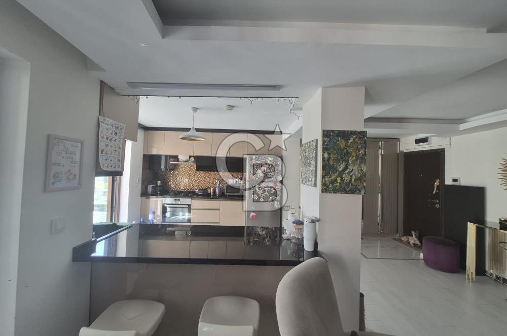 Yıldızevler'de Vadi Manzaralı, Havuzlu Bağ Sitesi Satılık 3+1