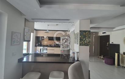 Yıldızevler'de Vadi Manzaralı, Havuzlu Bağ Sitesi Satılık 3+1