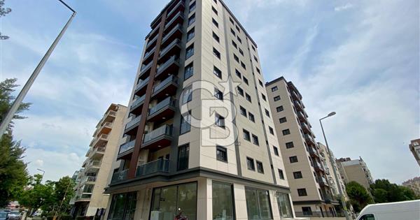 Bayraklı Mansuroğlu Mah. Site İçi Satılık 3+1 Ferah Lüks Daire - 370000