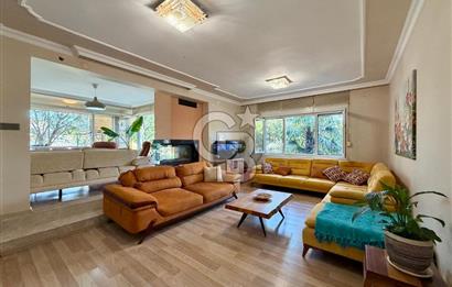 Villakentte Emsalsiz Müstakil Havuzlu Bahçeli 6+3 Triplex Villa