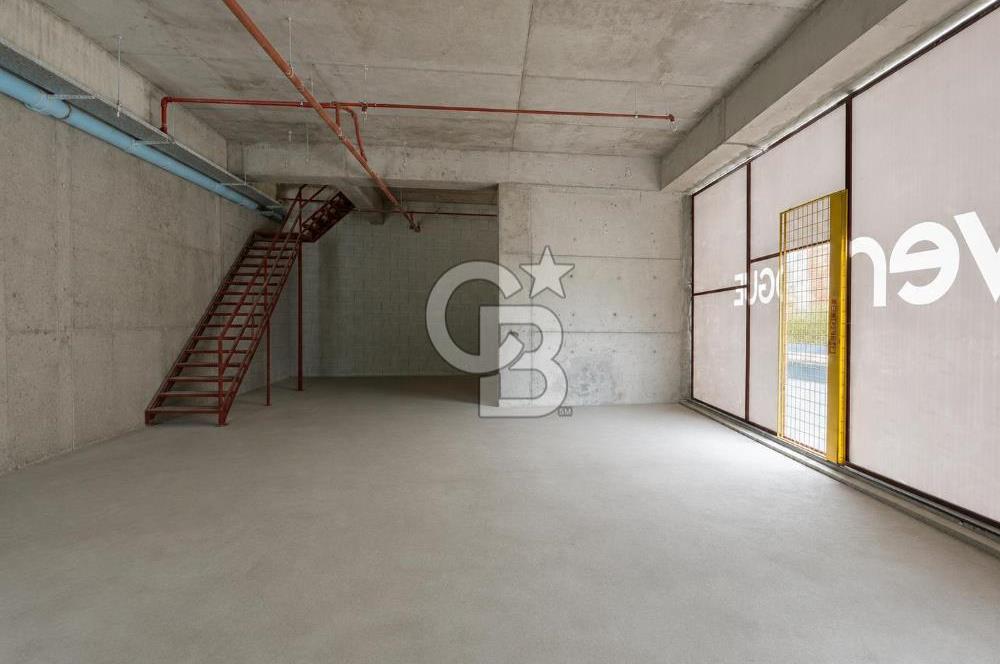 Ana Cadde Üzeri Vitrin Değeri Yüksek 320m² Kiralık İşyeri