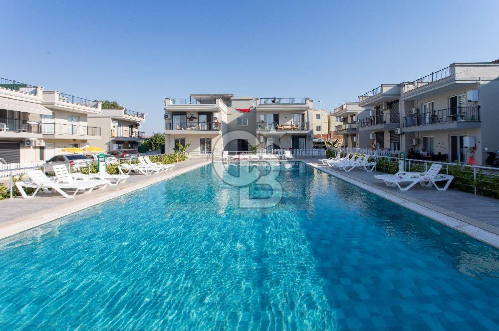 Foça Yenibağarası Havuzlu Sitede 2+1 Kiralık Daire