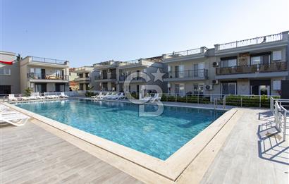 Foça Yenibağarası Havuzlu Sitede 2+1 Kiralık Daire