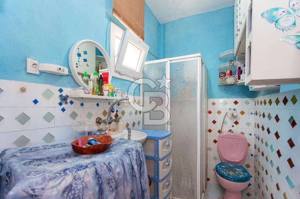 Foça Mercankent Sitesi'nde Satılık 2+1 Fırsat Villa