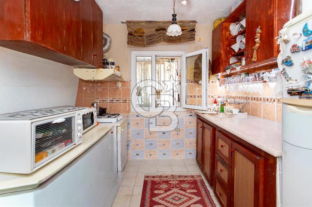 Foça Mercankent Sitesi'nde Satılık 2+1 Fırsat Villa