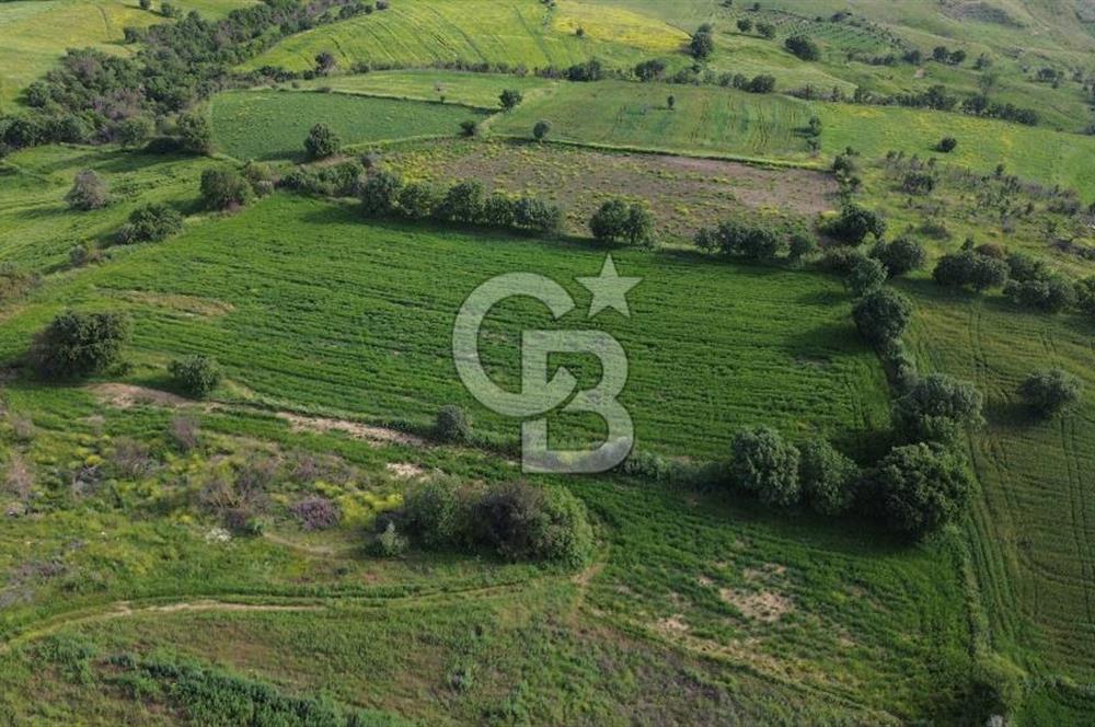 ÇANAKKALE KEMEL KÖYÜNDE BARAJ MANZARALI YATIRIMLIK TARLA