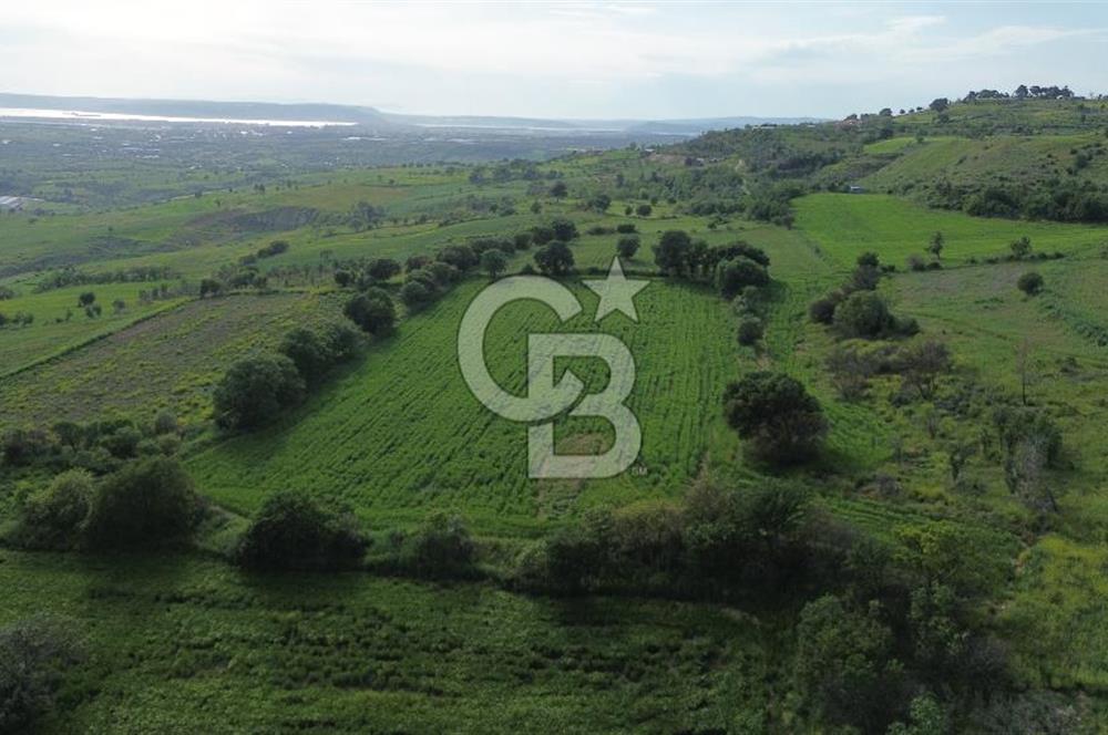 ÇANAKKALE KEMEL KÖYÜNDE BARAJ MANZARALI YATIRIMLIK TARLA