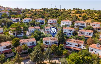 Foça Mercankent Sitesi'nde Satılık 2+1 Fırsat Villa