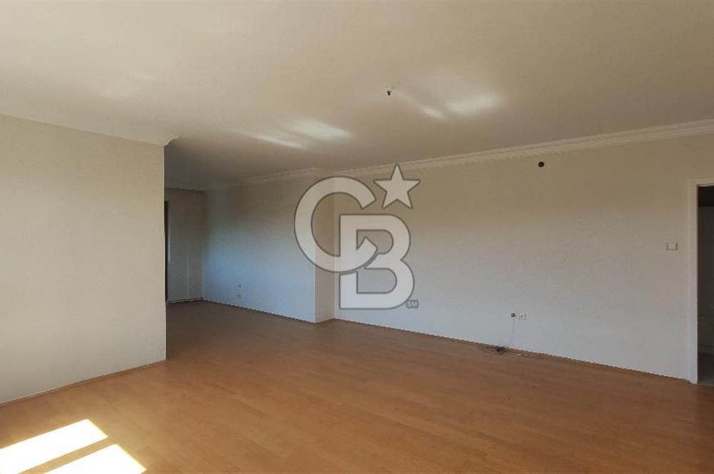 Çankaya Birlik Mahallesinde 254 m2 Net Kullanım Alanı olan 3+1 satılık Dublex Daire