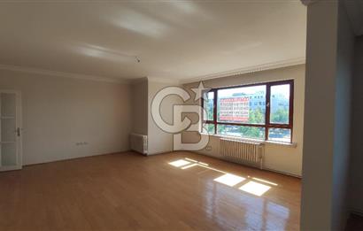 Çankaya Birlik Mahallesinde 254 m2 Net Kullanım Alanı olan 3+1 satılık Dublex Daire