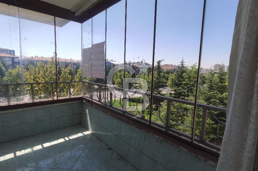Çankaya Birlik Mahallesinde 254 m2 Net Kullanım Alanı olan 3+1 satılık Dublex Daire