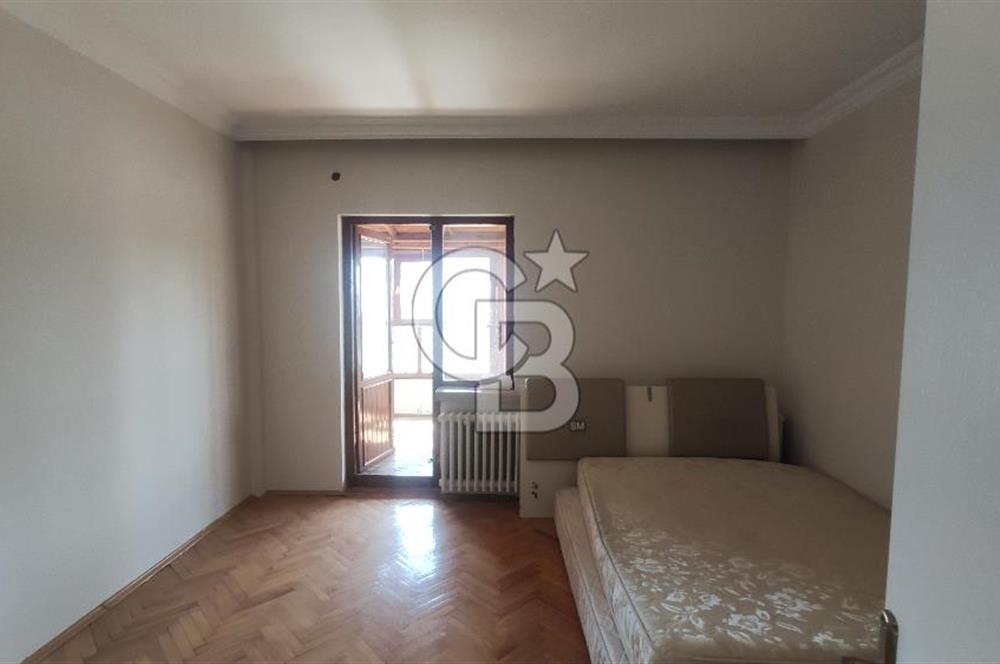 Çankaya Birlik Mahallesinde 254 m2 Net Kullanım Alanı olan 3+1 satılık Dublex Daire