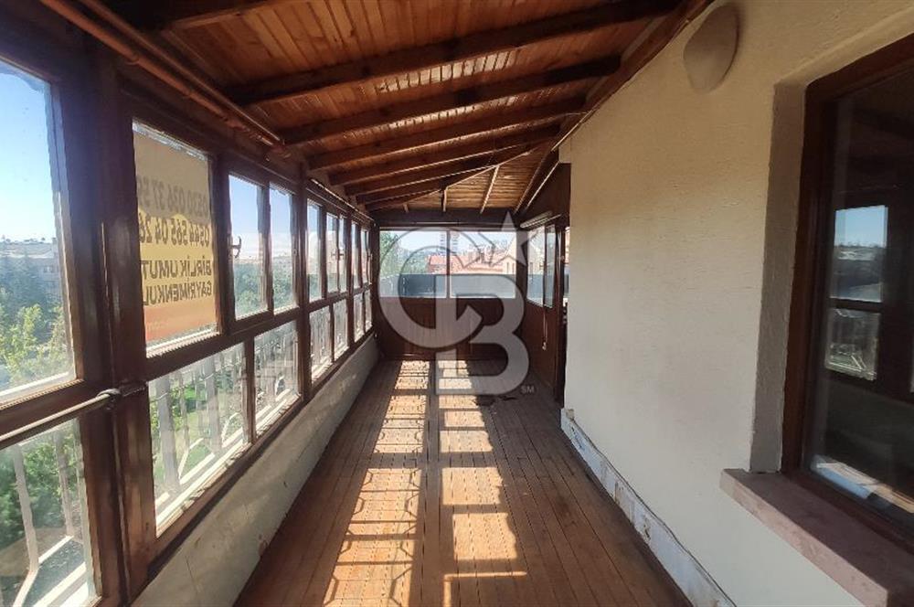 Çankaya Birlik Mahallesinde 254 m2 Net Kullanım Alanı olan 3+1 satılık Dublex Daire