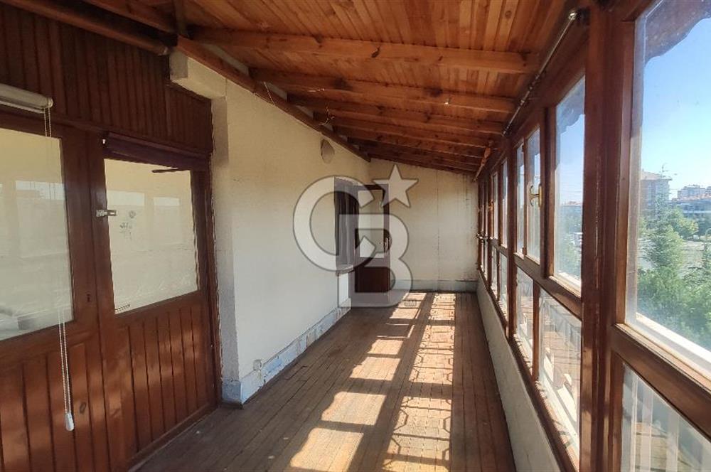 Çankaya Birlik Mahallesinde 254 m2 Net Kullanım Alanı olan 3+1 satılık Dublex Daire