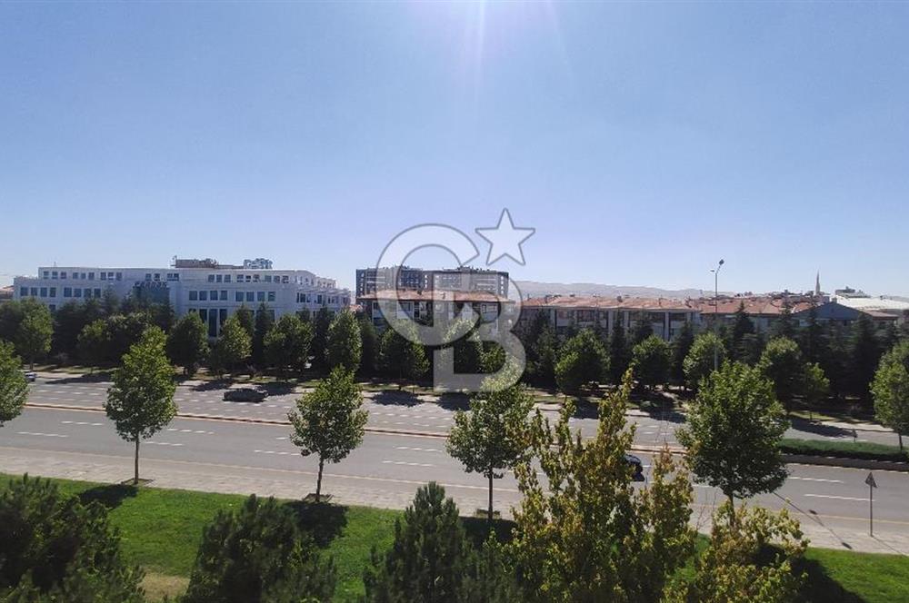 Çankaya Birlik Mahallesinde 254 m2 Net Kullanım Alanı olan 3+1 satılık Dublex Daire