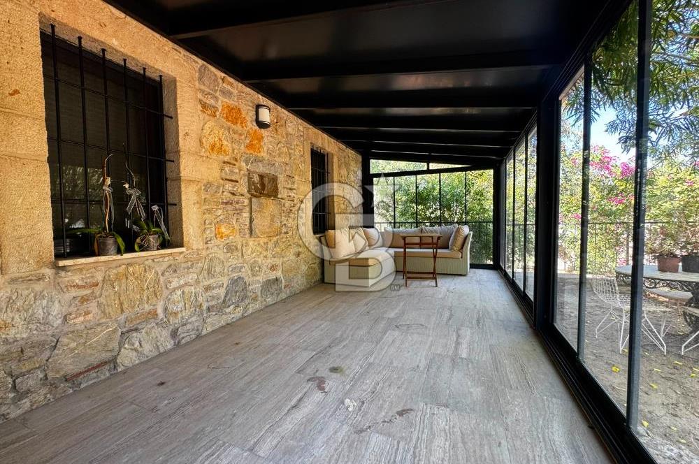 ESKİ DATÇA DA SATILIK 514 M² ARSA İÇİNDE 4+2 TAŞ VİLLA