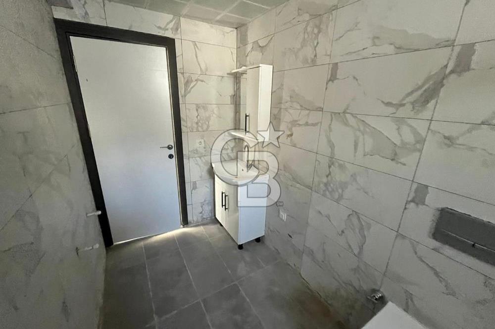 Foça Yenibağarası Havuzlu Sitede 1+1 Kiralık Daire