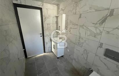 Foça Yenibağarası Havuzlu Sitede 1+1 Kiralık Daire
