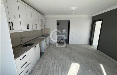 Foça Yenibağarası Havuzlu Sitede 1+1 Kiralık Daire