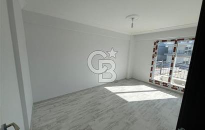 Foça Yenibağarası Havuzlu Sitede 1+1 Kiralık Daire