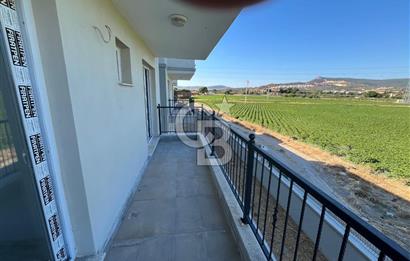 Foça Yenibağarası Havuzlu Sitede 2+1 Kiralık Daire