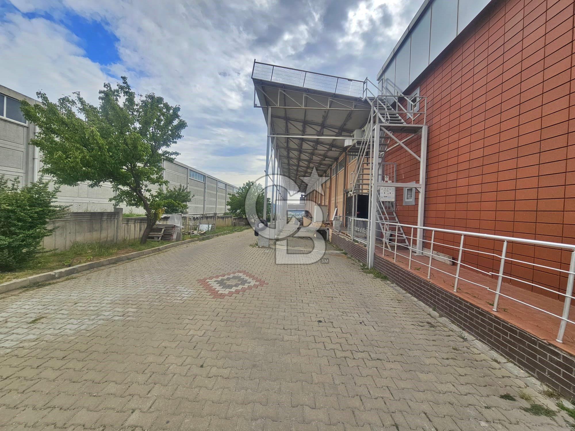 ÇANAKKALE SANAYİ BÖLGESİNDE KİRALIK 500 M² DEPO